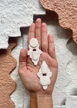 Load image into Gallery viewer, Mini Mahal | No. 30