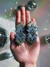 Load image into Gallery viewer, Eyota | Holographic and Slate Blue Gray Colorway
