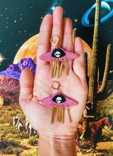 Load image into Gallery viewer, Greetings Earthlings! - Pink UFO (shorter tassels)
